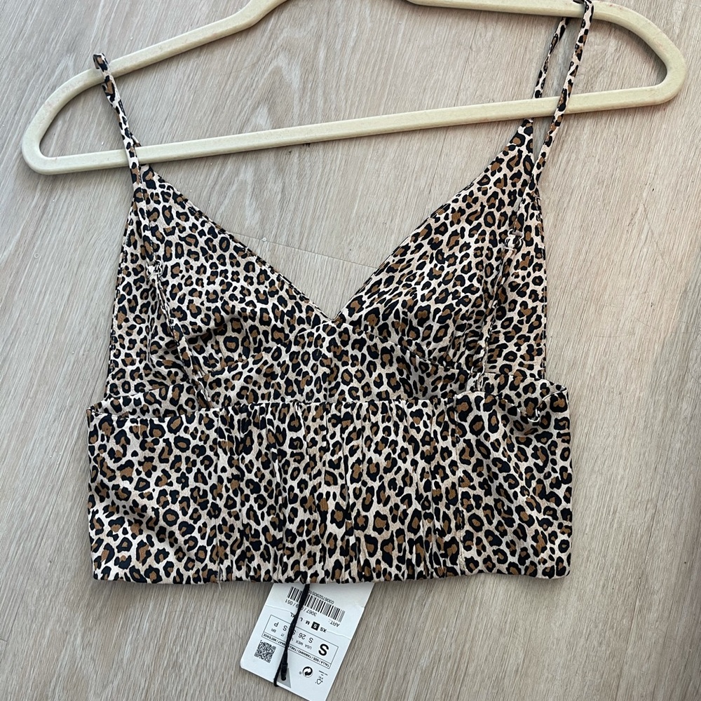 never worn zara tank